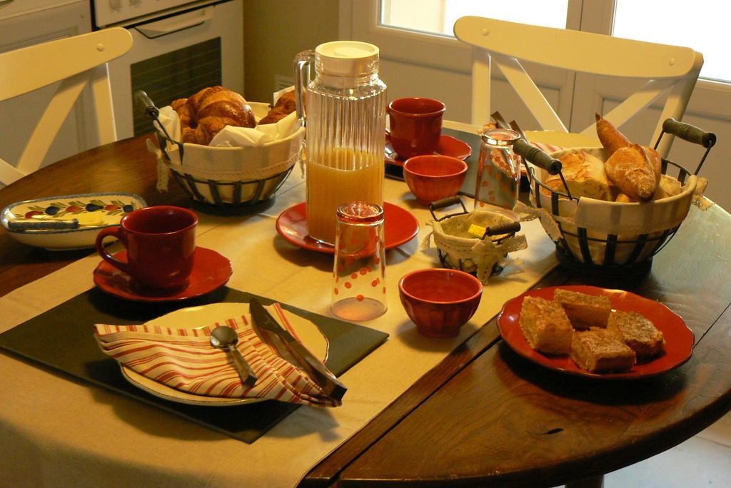 Bed and Breakfast L' Escale Tranquille Сет Екстер'єр фото